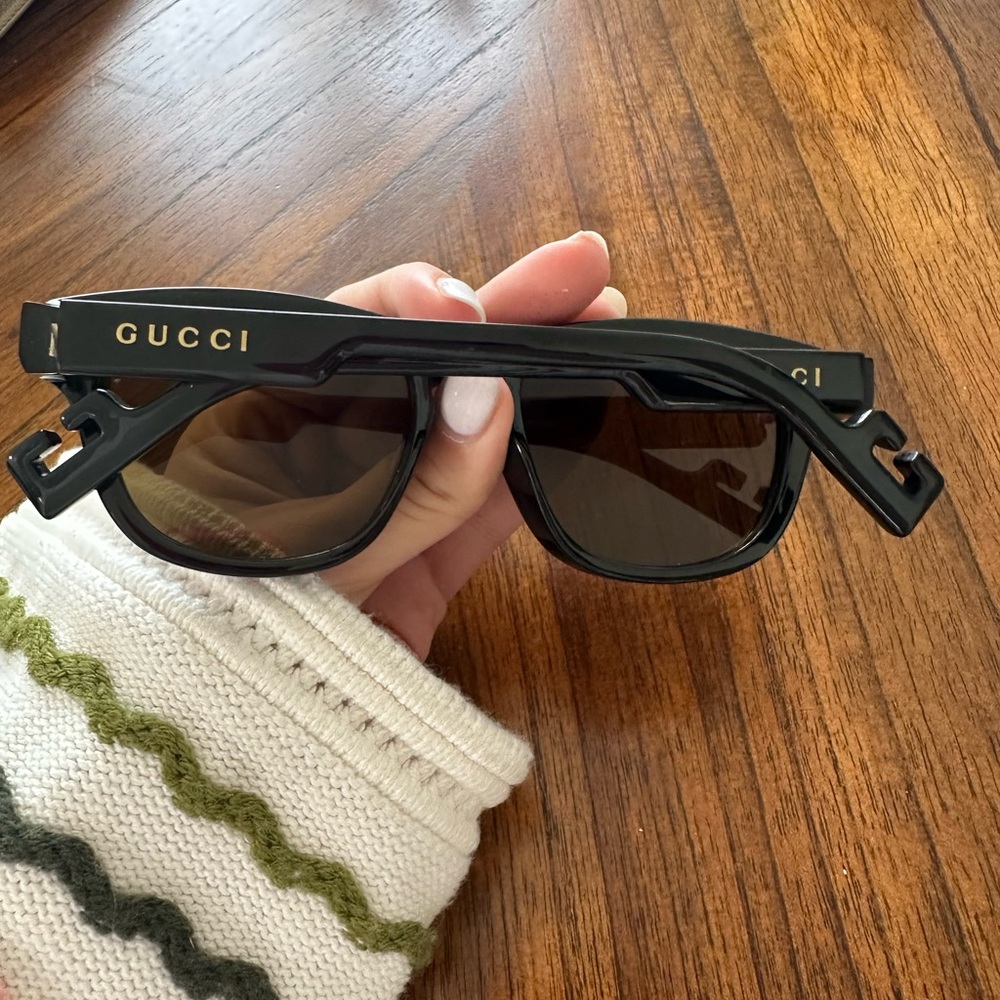 Gucci Black Sunglasses